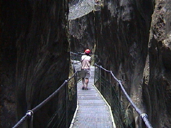 050705b.jpg